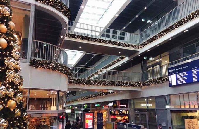 Großdekoration Weihnachten für Einkaufszentrum bzw. Mall